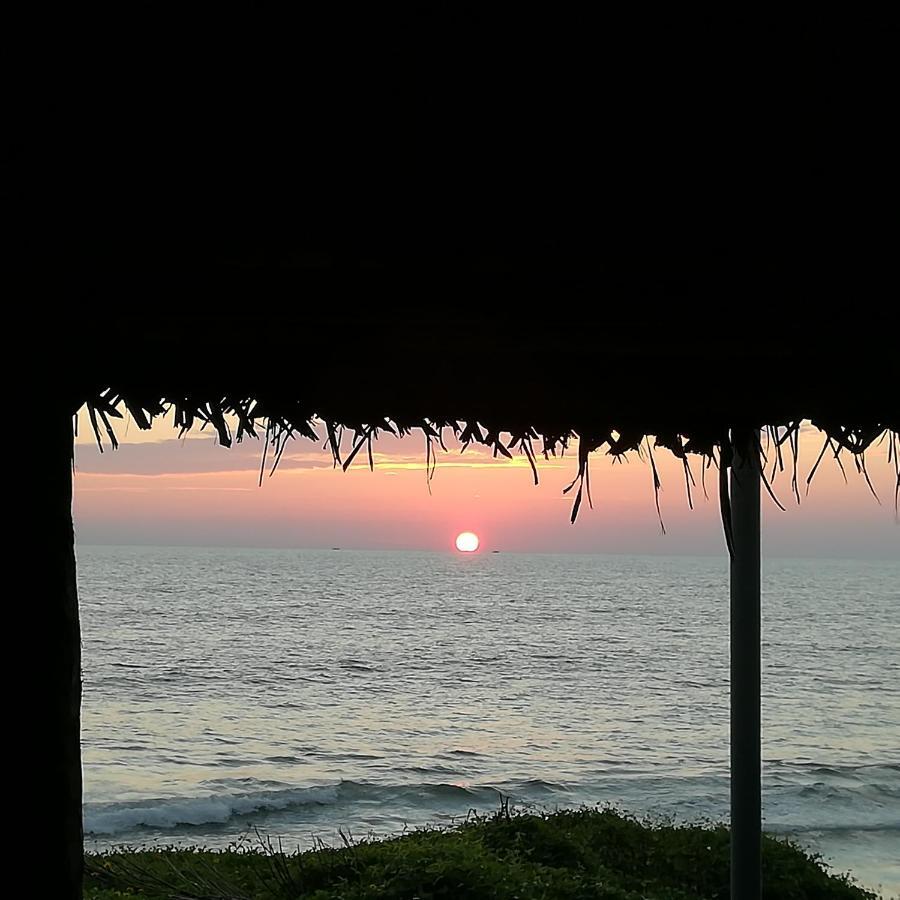 Sukriti Beach Resort Varkala Luaran gambar