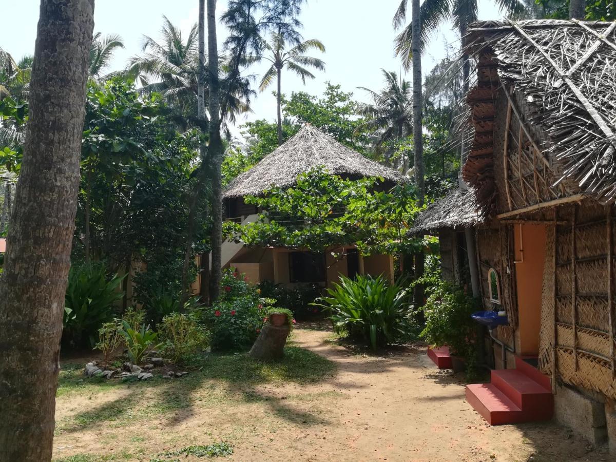 Sukriti Beach Resort Varkala Luaran gambar