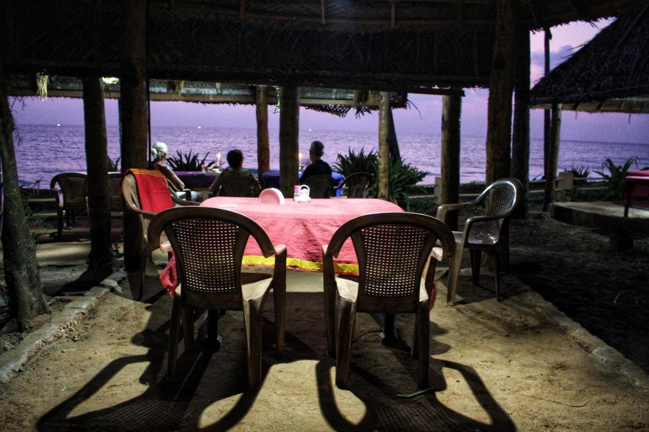 Sukriti Beach Resort Varkala Luaran gambar