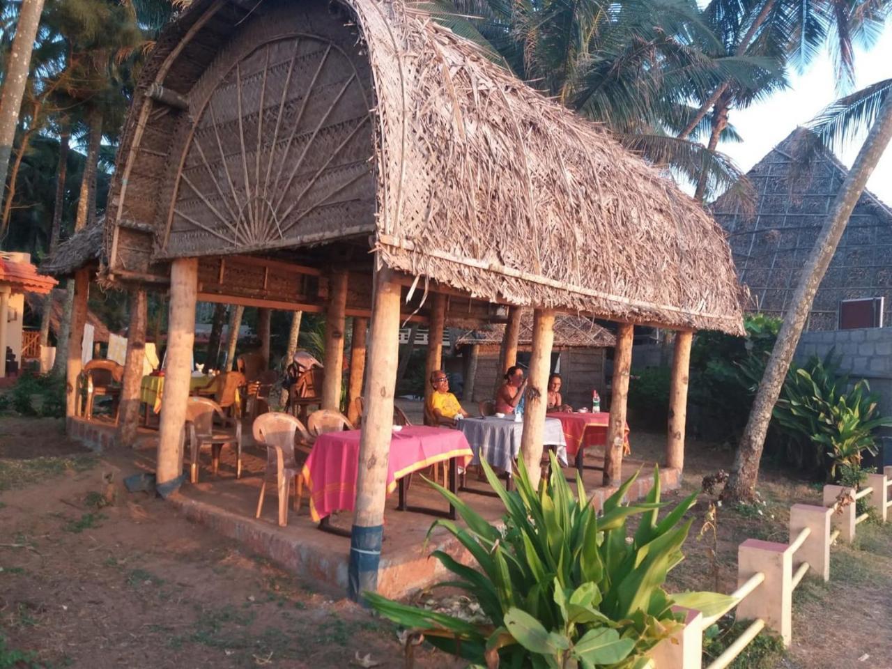 Sukriti Beach Resort Varkala Luaran gambar