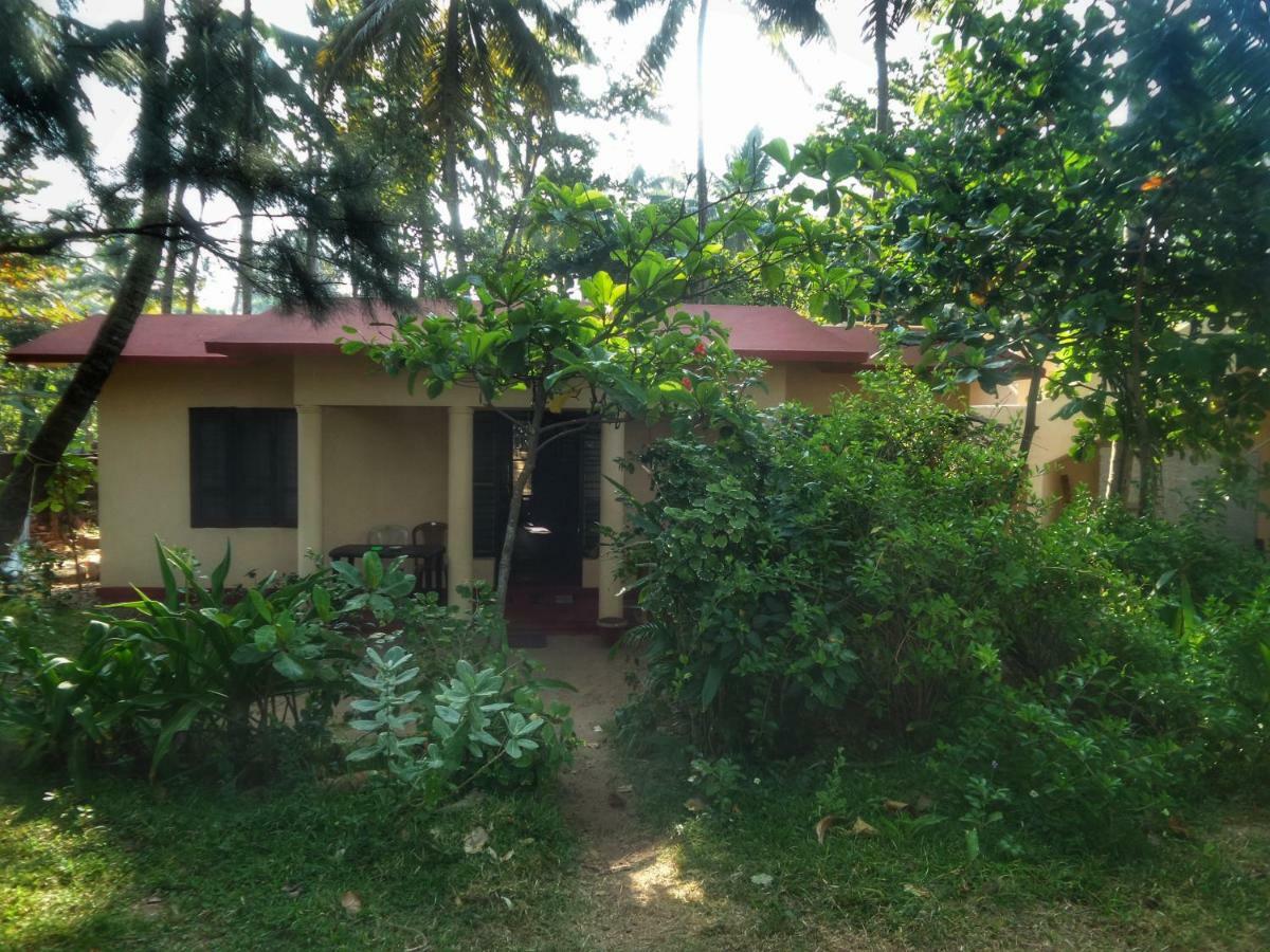 Sukriti Beach Resort Varkala Luaran gambar