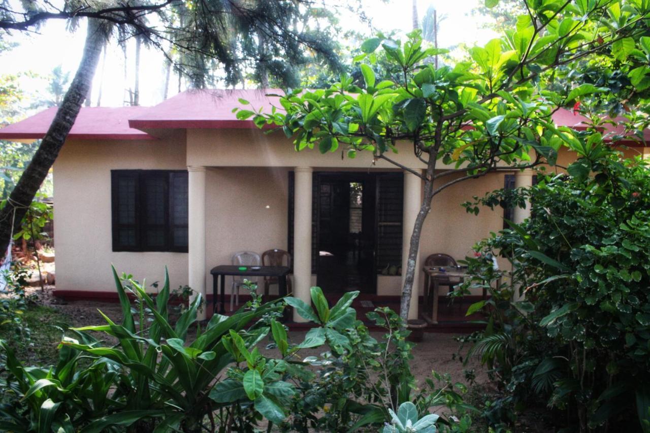 Sukriti Beach Resort Varkala Luaran gambar
